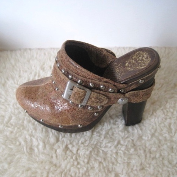 Vince Camuto Christie Crackled Leather Clogs - Picture 2 of 12
